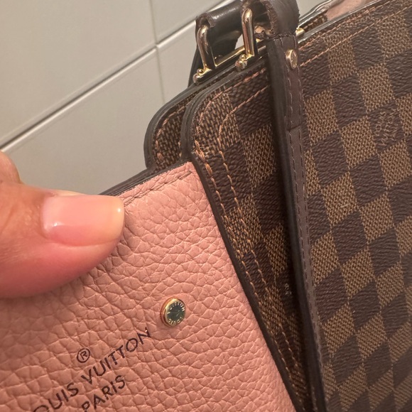 Louis Vuitton bag with matching wallet - Picture 10 of 11